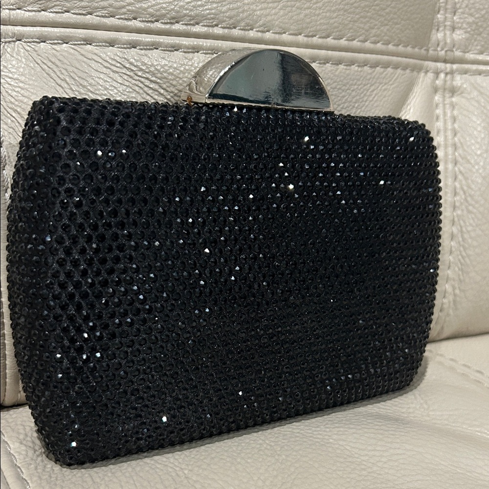 Nina Elegant Black Clutch Bag NWOT comes w/optional bag chain strap